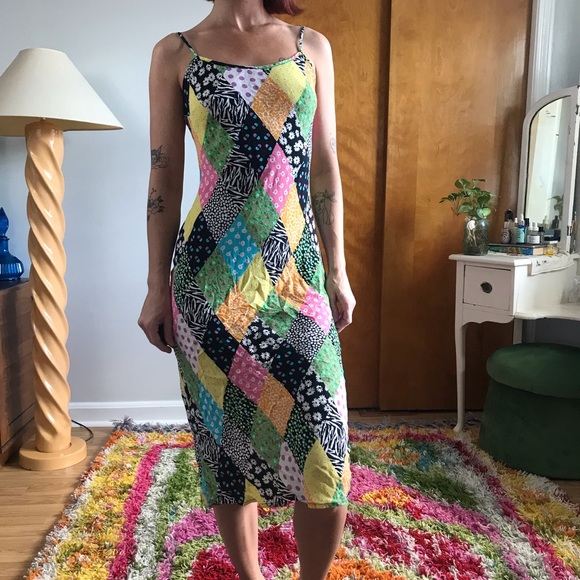 RIXO Patchwork Patterned Sleeveless Diamond Midi Shift Dress - Picture 2 of 10